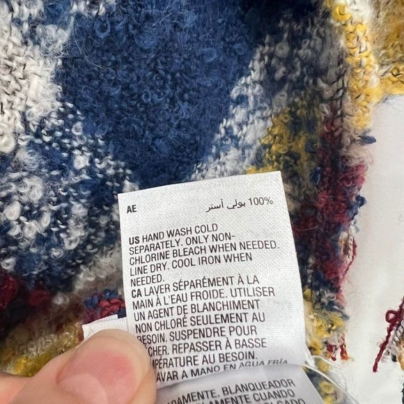 Charter Club Classic Plaid Bouclé Triangle Scarf Fringe Red Navy Yellow 70 x 33" - Picture 7 of 8